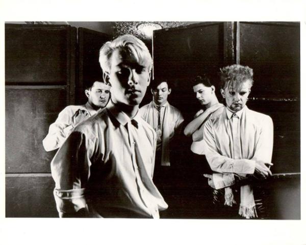 Modern English (UK post-punk since 1979) en concert