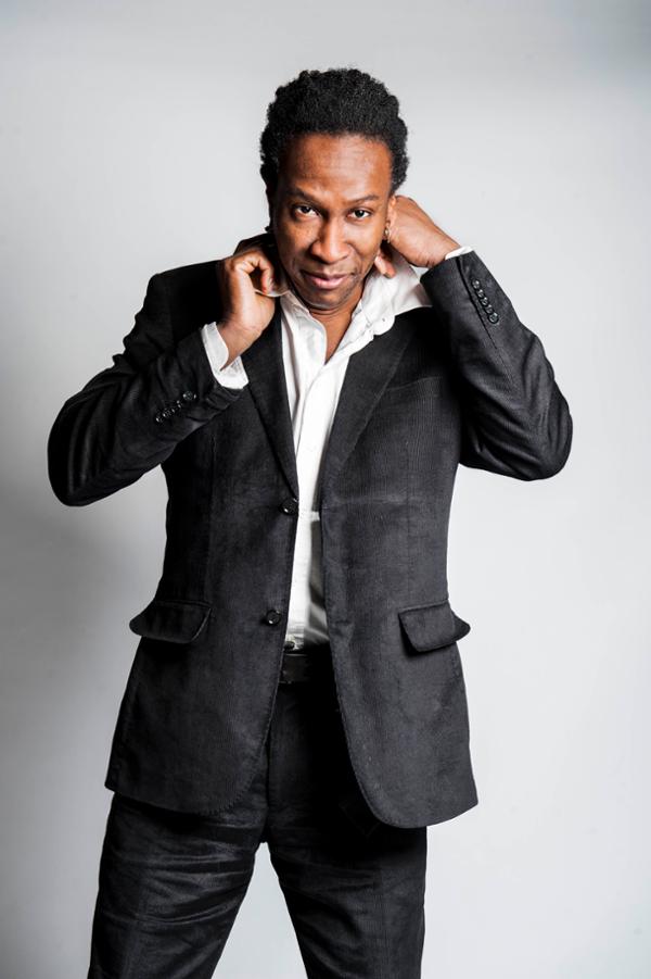 CAFE-CONCERT : BAI KAMARA JR.
